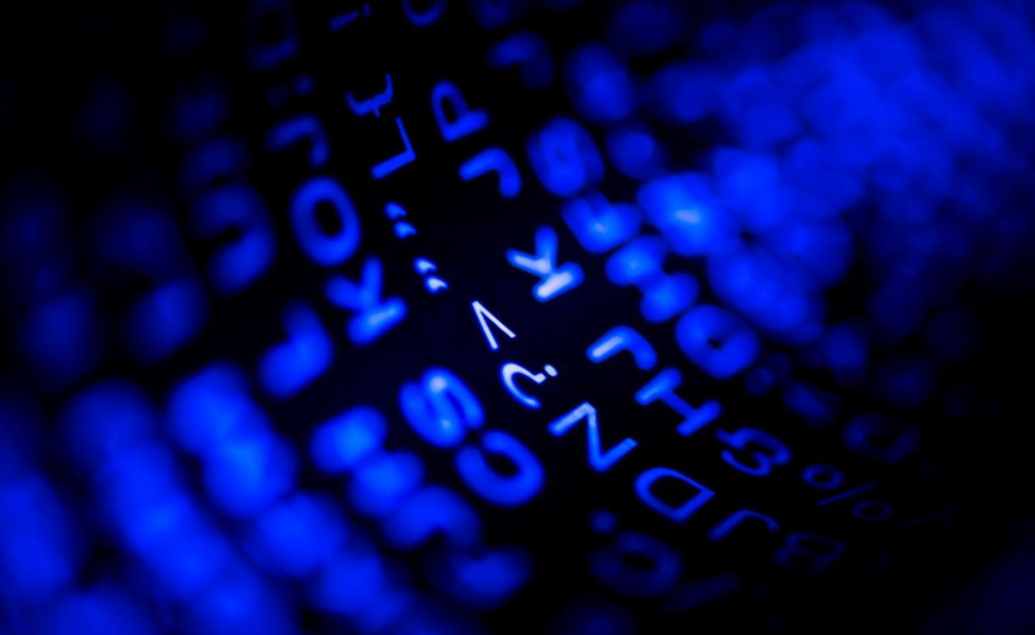 Przestrzeń coworkingowa gdzie uczą się uczestnicy kursu programowania gier